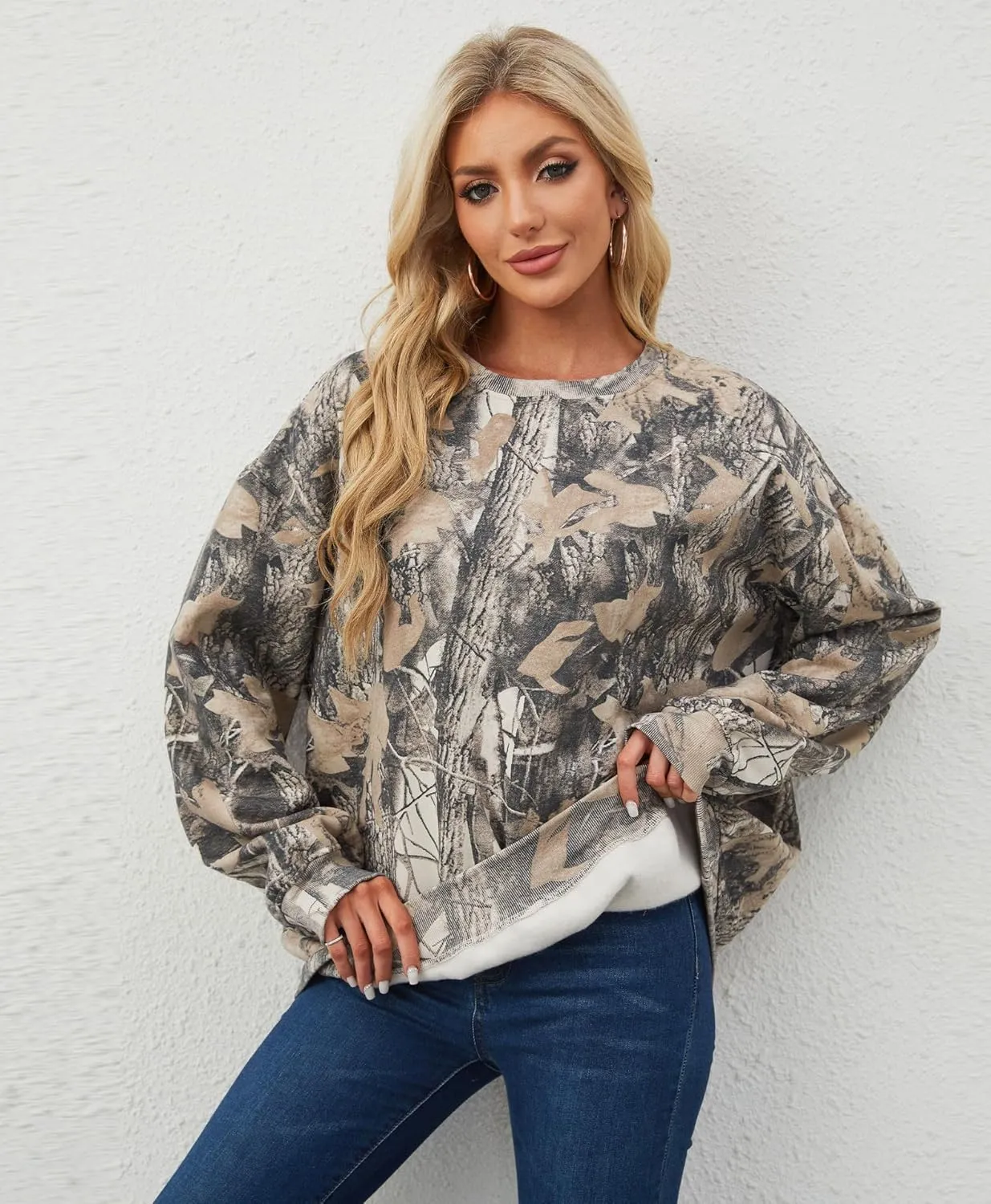 Camo Sweatshirt for Women,Maple Leaf Print Oversized Sweatshirt for Women,Womens Camo Crewneck Sweatshirt